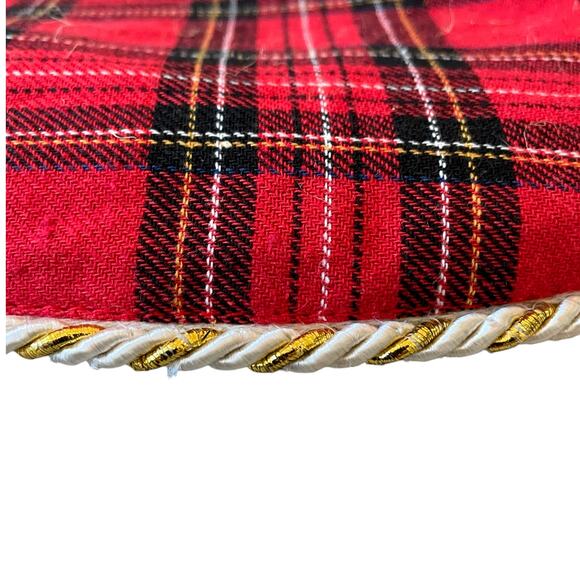 Tahari MERRY CHRISTMAS Red Tartan Plaid Placemats 15in Set of 4 Holiday New - Picture 8 of 10